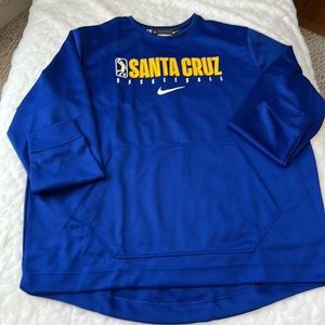 Nike. Basketball sweatshirt